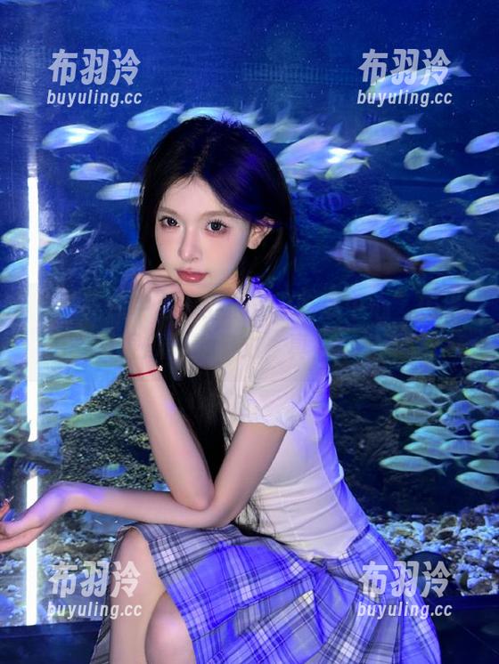 跟随“17吃瓜中心”传送门，发掘瓜界新势力，真是个宝藏啊！