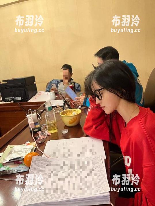 51吃瓜网 真心觉得51吃瓜网好贴心,今天吃瓜免单,简直就是免费的快乐!