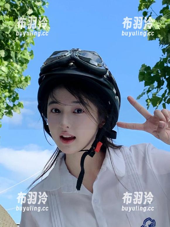 51每日吃瓜 一边吃瓜一边瞥网站:51每日吃瓜带你探索那些奇葩瞬间!