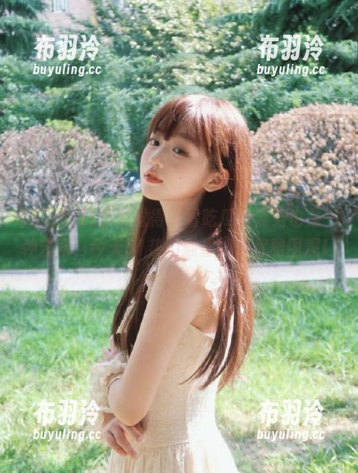 51热门 突然觉得,看吃瓜的姿势也是一种艺术,今天51热门教你如何优雅围观!