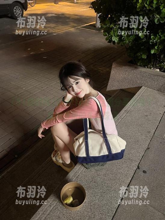 51爆料网 51爆料网,这里分享的每个瓜都浓浓的生活味道
