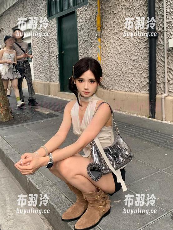 911黑料 打开911黑料入口,瓜声不断不打烊!