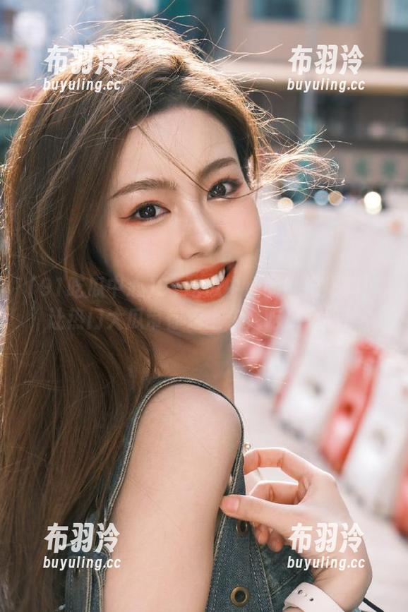91吃瓜中心 91吃瓜中心的世纪爆料:让热门大瓜带你走上永久吃瓜之路!