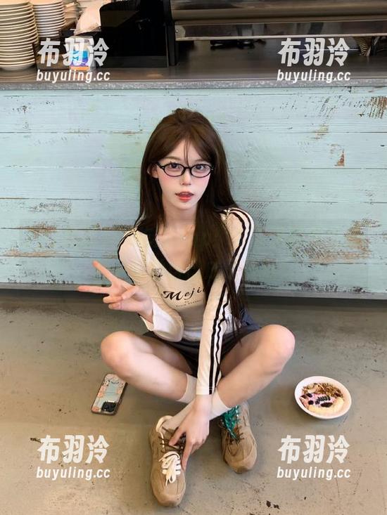 92吃瓜 92吃瓜app:今天又挖到些黑料,感觉自己成了侦探!