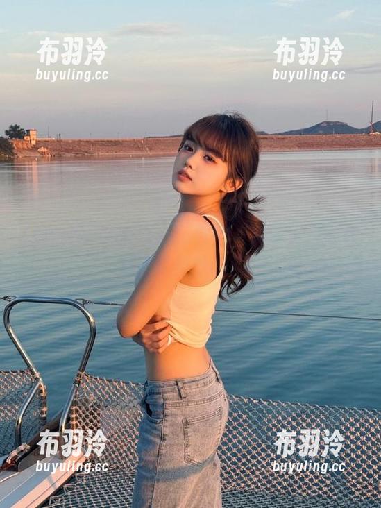 tttzzz tttzzz.su官网:黑料入口教你怎么优雅地吃瓜!