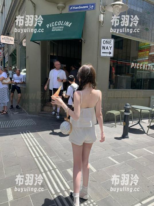 www吃瓜网 点击www吃瓜网的网址,体验你前所未有的追剧、吃瓜快感!