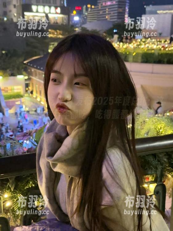 吃瓜51 吃瓜51发布2025年度总结:这里的瓜,我年年都吃,吃得腰都快魔幻了!