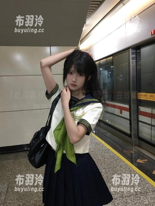 吃瓜黑料 “吃瓜黑料”网站,在线带你揭开那些脸红的在线故事!