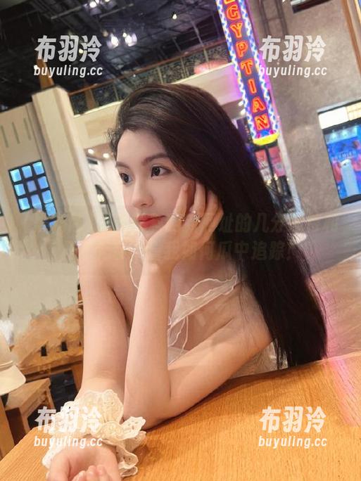 黑料网 关于黑料网新网址的几分期待和几分无奈,看我如何瓜中追踪!