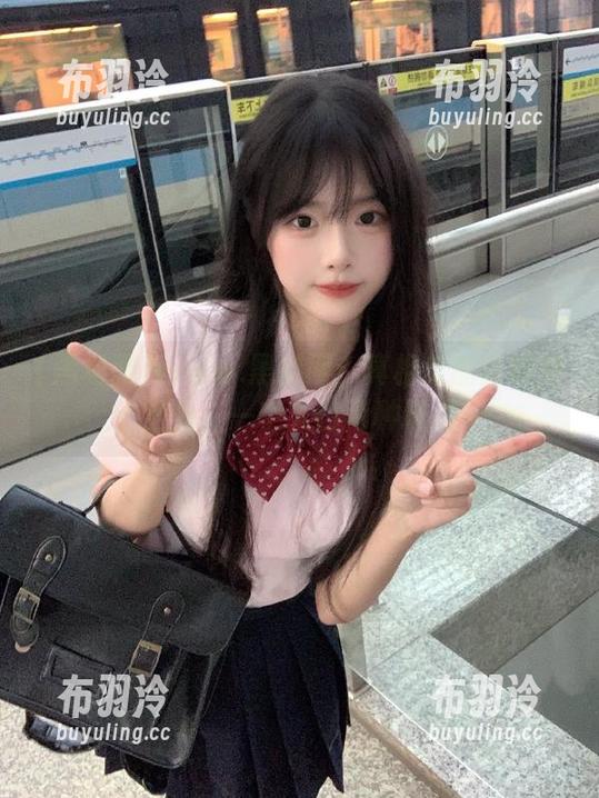 www.黑料网：真相与谣言的交汇处，一个入口两种味道